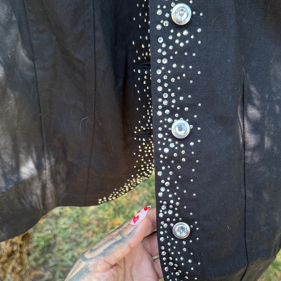 Quacker Factory Black bedazzled Collar vest w/functional pockets Sz.M - Picture 5 of 11